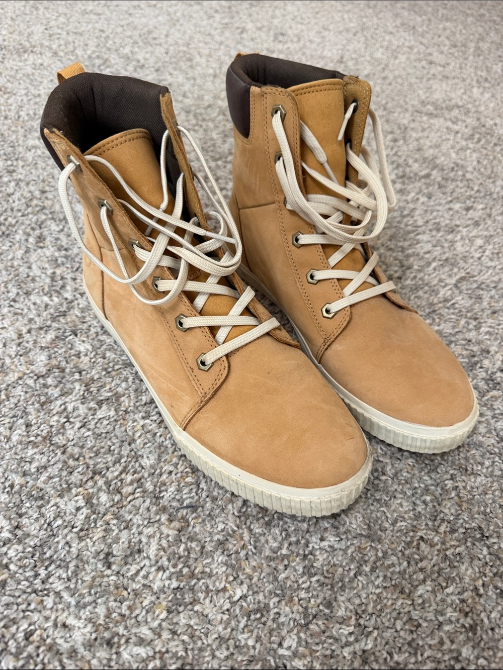 Timberland Tan High-Top Casual Boots - Lace-Up Comfort